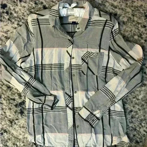 Lightweight, button-down, black, and white and gray plaid with the lines of pink - Picture 1 of 7
